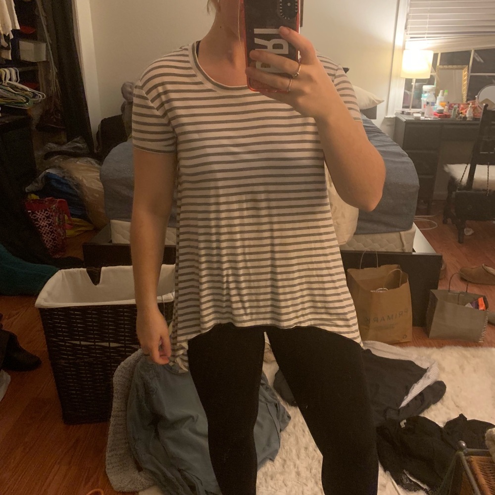 BCBG top - Picture 4 of 5